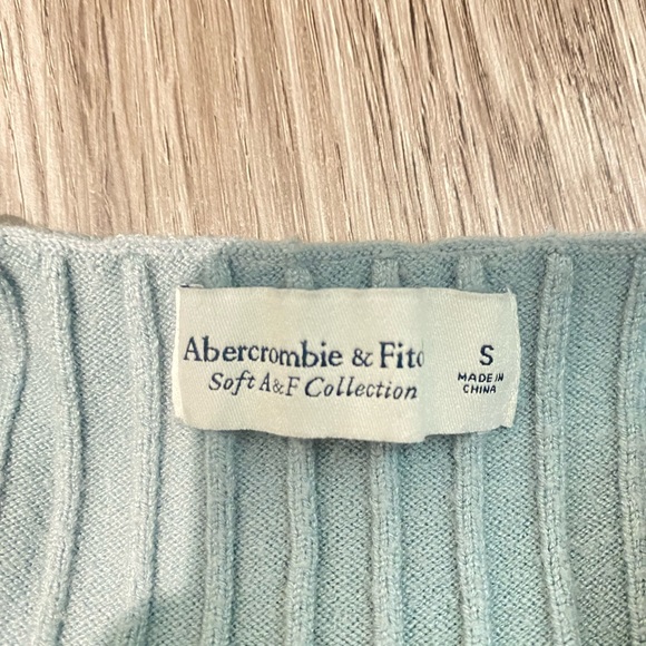 abercombie and fitch tank - Picture 3 of 3
